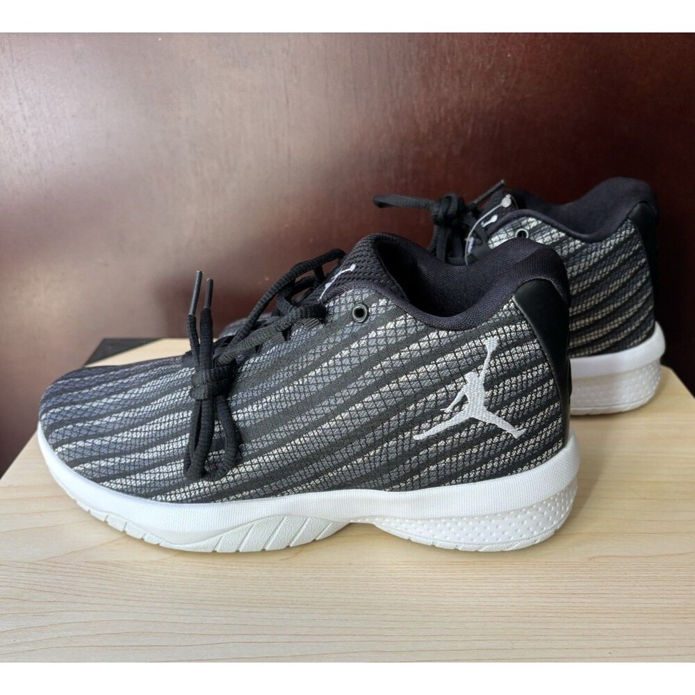 Air Jordan B. Fly Black Grey Basketball Shoes Size 6.5